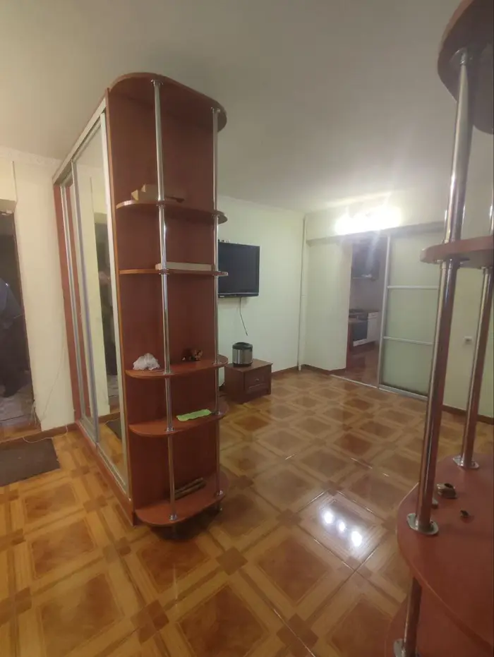 image in gallery 2