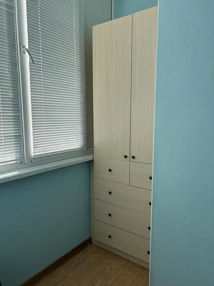 image in gallery 4