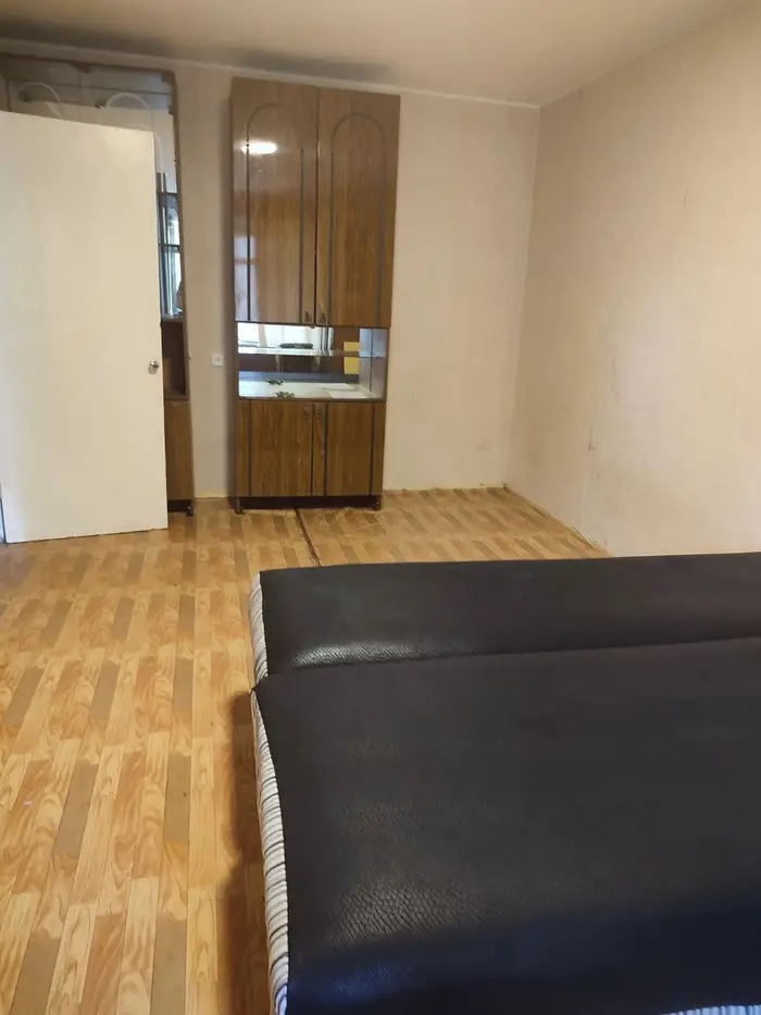 image in gallery 4