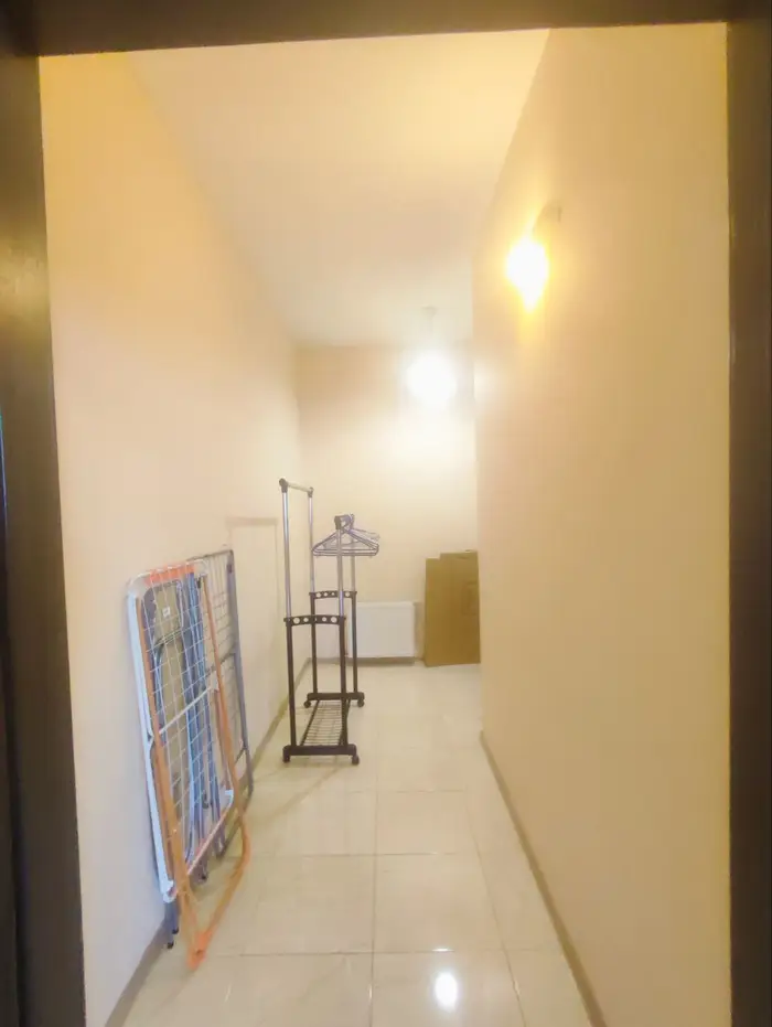 image in gallery 20