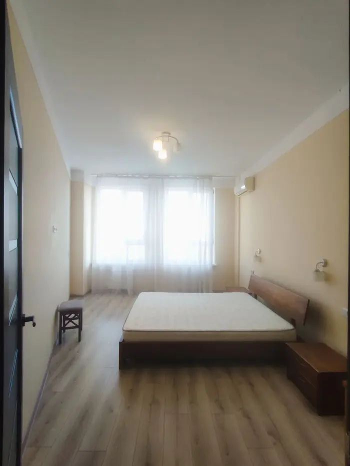 image in gallery 9