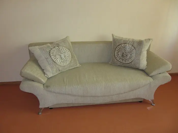 image in gallery 4