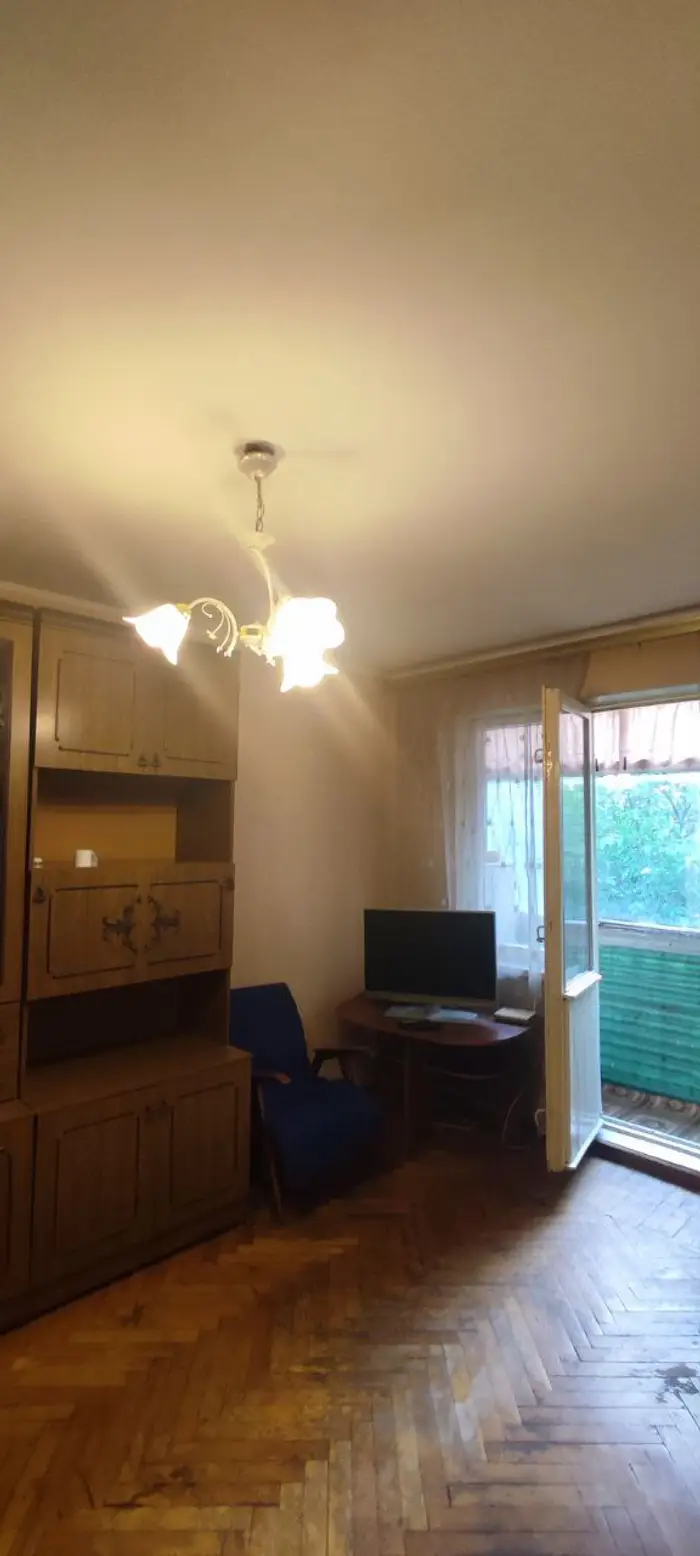 image in gallery 9