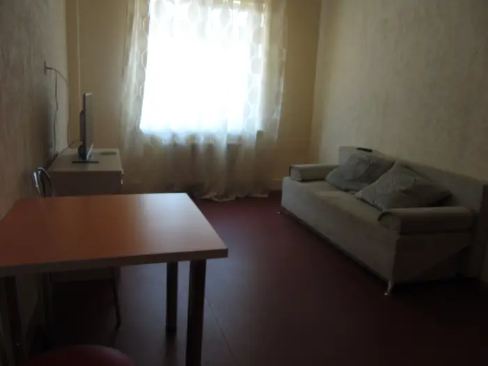 image in gallery 2