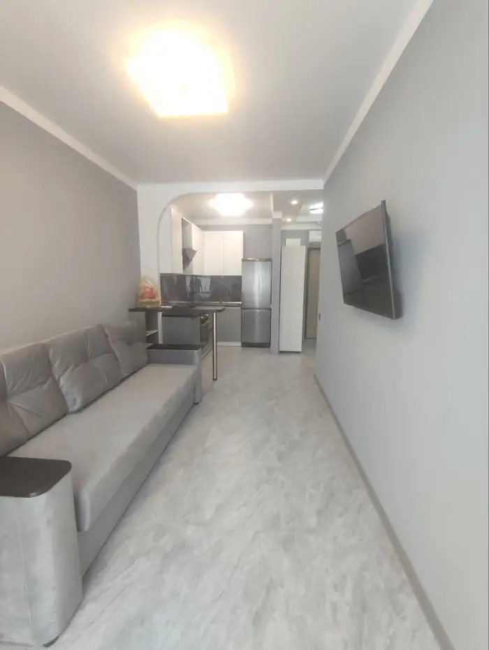 image in gallery 8